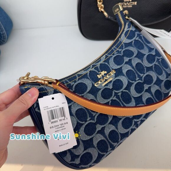 NWT Limited Coach Large Teri Crossbody Bag In Signature Denim CAF82 - Picture 2 of 9